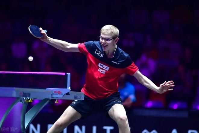 到足球的純 到足球的純